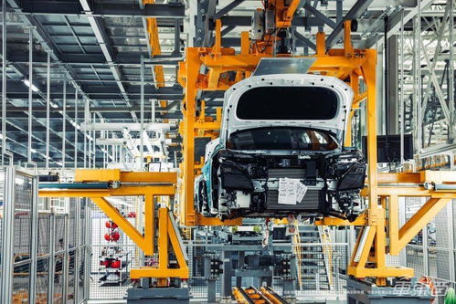 深蓝S7首批量产车南京智慧工厂下线，年产可达20万辆